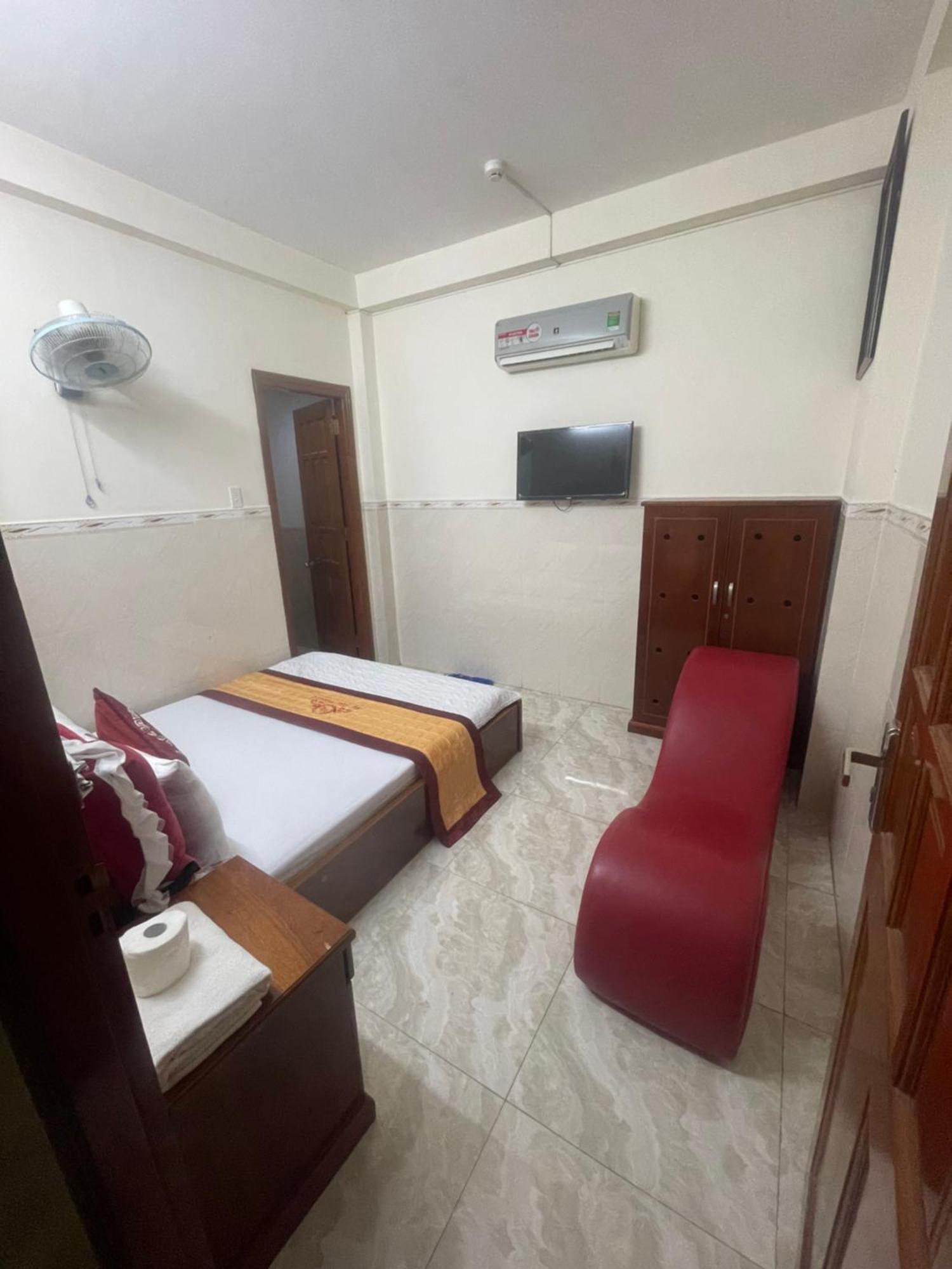 Duc Anh Hotel 2 Vung Tau Buitenkant foto